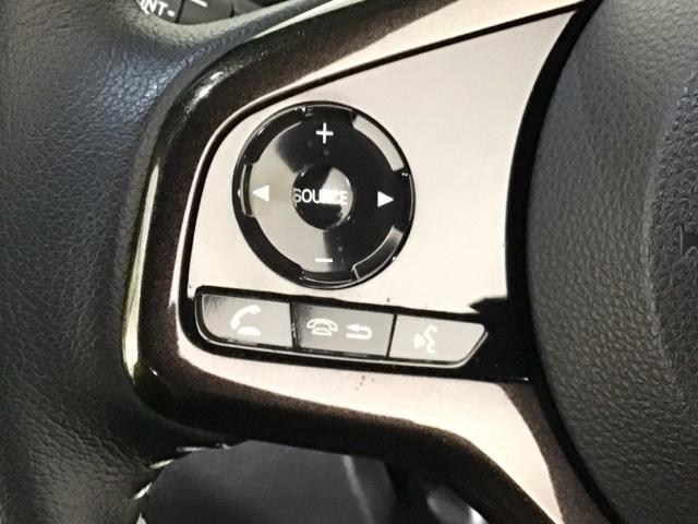 N-BOXカスタム G・Lターボホンダセンシング LED・フルセグ・メモリナビ・バックカメラ・純正AW・両側電動ドア・ETC 両側PWスライドドア Bモニタ セキュリティー USB接続 クルーズコントロール ナビTV キーレスエントリー VSA PW(25枚目)