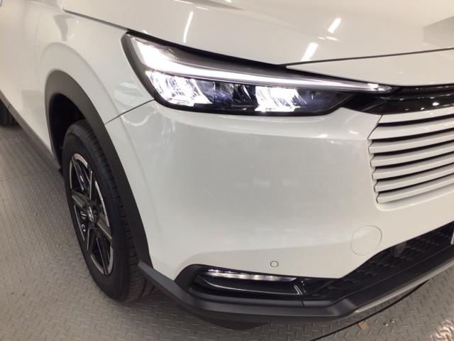ヴェゼル ｅ：ＨＥＶＸ　ＬＥＤ・ホンダＣＯＮＮＥＣＴ・ディスプレイオーディオ・バックカメラ・ＥＴＣ　前後障害物センサー　ＡＡＣ　１オーナ　イモビライザー　スマ－トキ－　誤発進抑制　ＰＷ　リアカメラ　クルコン　ＥＳＣ　ＡＢＳ（3枚目）