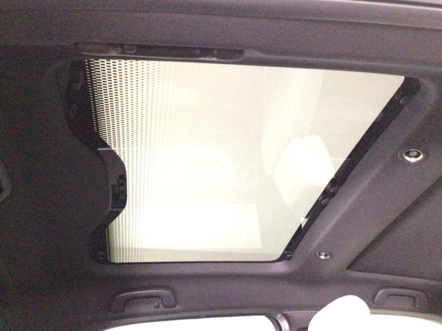 ヴェゼル ｅ：ＨＥＶＰＬａＹ　ＬＥＤ・フルセグ・メモリナビ・パノラマルーフ・純正ＡＷ・ホンダＣＯＮＮＥＣＴ　衝突被害軽減ブレーキ　カーテンエアバッグ　盗難防止装置　Ｐセンサー　ＡＢＳ　ＥＳＣ　フルオートエアコン　リアカメラ　ＥＴＣ（24枚目）