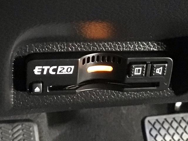 ヴェゼル ｅ：ＨＥＶＰＬａＹ　ＬＥＤ・フルセグ・メモリナビ・パノラマルーフ・純正ＡＷ・ホンダＣＯＮＮＥＣＴ　衝突被害軽減ブレーキ　カーテンエアバッグ　盗難防止装置　Ｐセンサー　ＡＢＳ　ＥＳＣ　フルオートエアコン　リアカメラ　ＥＴＣ（30枚目）