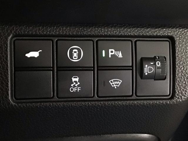 ヴェゼル ｅ：ＨＥＶＰＬａＹ　ＬＥＤ・フルセグ・メモリナビ・パノラマルーフ・純正ＡＷ・ホンダＣＯＮＮＥＣＴ　衝突被害軽減ブレーキ　カーテンエアバッグ　盗難防止装置　Ｐセンサー　ＡＢＳ　ＥＳＣ　フルオートエアコン　リアカメラ　ＥＴＣ（31枚目）