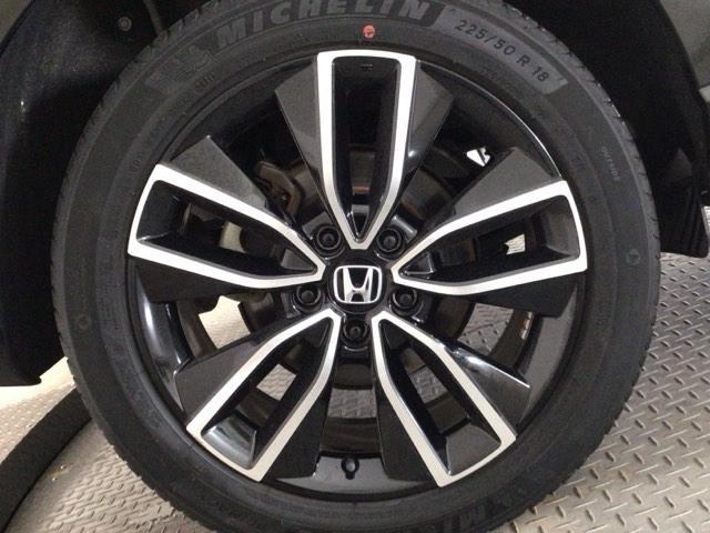 ヴェゼル e:HEVZ LED・フルセグ・メモリナビ・バックカメラ・純正AW・ホンダCONNECT 衝突回避支援ブレーキ機能 パノラミックビューモニター スマキ Pトランク フルオートエアコン エアバッグ 両席エアバック(12枚目)