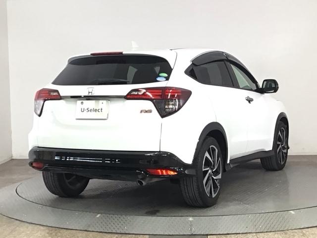 ヴェゼル ＲＳ・ホンダセンシング　ＬＥＤ・フルセグ・メモリナビ・バックカメラ・純正ＡＷ・シートヒーター・ＥＴＣ　盗難防止　バックモニター　サイドエアバック　スマ－トキ－　ＬＥＤライト　地デジＴＶ　フルオートエアコン　ＤＶＤ　ナビ＆ＴＶ（4枚目）