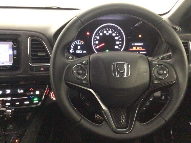 ヴェゼル ＲＳ・ホンダセンシング　ＬＥＤ・フルセグ・メモリナビ・バックカメラ・純正ＡＷ・シートヒーター・ＥＴＣ　盗難防止　バックモニター　サイドエアバック　スマ－トキ－　ＬＥＤライト　地デジＴＶ　フルオートエアコン　ＤＶＤ　ナビ＆ＴＶ（17枚目）