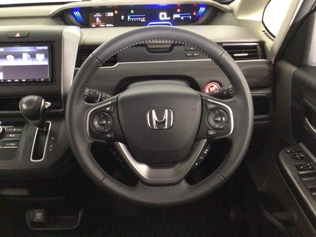 フリード Ｇ・ホンダセンシング　ＬＥＤ・ワンセグ・メモリナビ・バックカメラ・純正ＡＷ・両側電動ドア・ＥＴＣ　追突被害軽減ブレーキ　ｉストップ　Ｗエアバッグ　パワーウィンドウ　アクティブクルーズコントロール　スマートキ　ワンセグテレビ（17枚目）