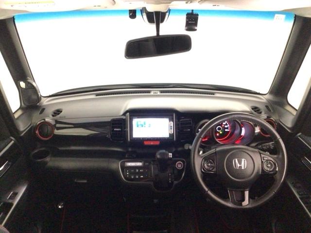 N-BOXカスタム 2トーンカラースタイルG・ターボLパッケージ HID・ワンセグ・メモリナビ・バックカメラ・純正AW・両側電動ドア・ETC キーレスエントリー パワーステアリング ナビTV 横滑り防止機能 パワーウィンドウ エアコン スマートキー ABS ターボ車(16枚目)