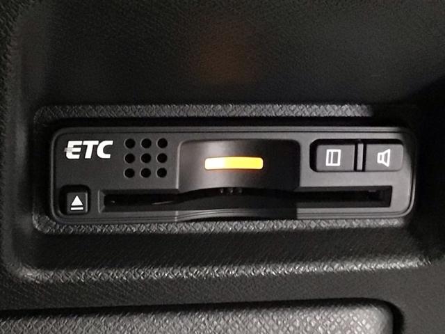 ステップワゴンスパーダ Z HID・フルセグ・メモリナビ・後席モニター・純正AW・両側電動ドア・ETC 横滑防止 イモビ USB接続 地デジTV バックモニタ- 3列シ-ト キーフリー パワーウィンド ETC付 ナビ・TV PS(10枚目)