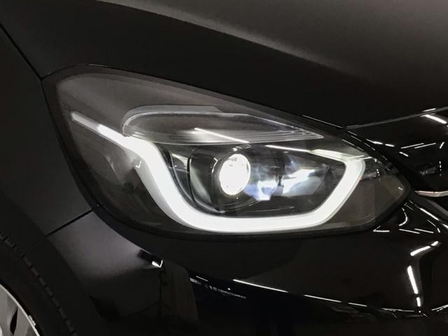 フィット ｅ：ＨＥＶホーム　ＬＥＤ・ホンダＣＯＮＮＥＣＴ・メモリナビ・バックカメラ・ＵＳＢポート・ＥＴＣ　前後誤発進抑制機能　クリソナ　助手席エアバッグ　運転席エアバッグ　ＬＥＤライト　ＵＳＢ接続　ＡＢＳ　サイドエアバッグ（3枚目）