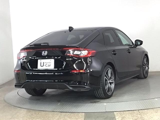 シビック ｅ：ＨＥＶＥＸ　デモカーＵＰ・ＬＥＤ・フルセグ・メモリナビ・純正ＡＷ・ホンダＣＯＮＮＥＣＴ　衝突被害軽減ブレーキ　Ｂカメラ　シートヒーター　ＥＴＣ　ＬＥＤヘッドライト　サイドカーテンエアバック　サンルーフ　ＥＳＣ（4枚目）