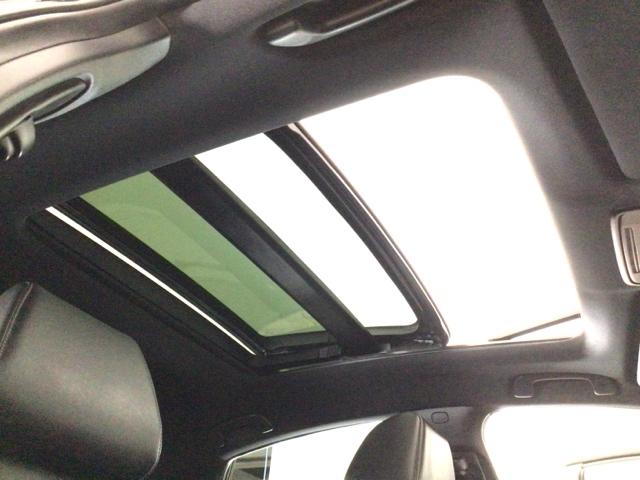 シビック ｅ：ＨＥＶＥＸ　デモカーＵＰ・ＬＥＤ・フルセグ・メモリナビ・純正ＡＷ・ホンダＣＯＮＮＥＣＴ　衝突被害軽減ブレーキ　Ｂカメラ　シートヒーター　ＥＴＣ　ＬＥＤヘッドライト　サイドカーテンエアバック　サンルーフ　ＥＳＣ（5枚目）