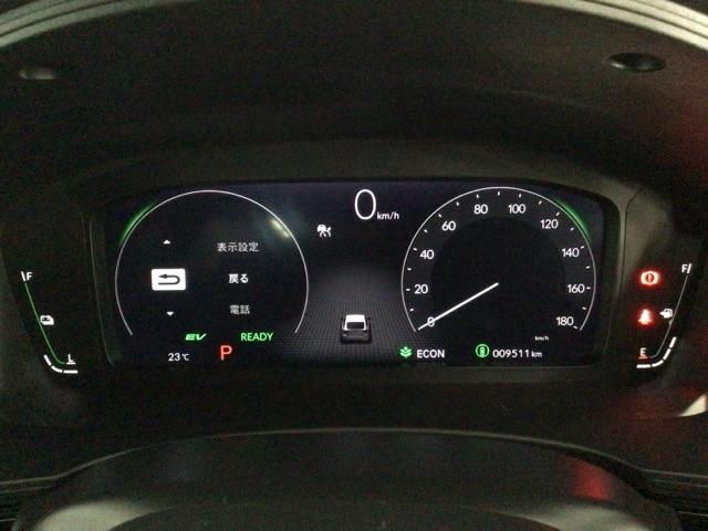 シビック ｅ：ＨＥＶＥＸ　デモカーＵＰ・ＬＥＤ・フルセグ・メモリナビ・純正ＡＷ・ホンダＣＯＮＮＥＣＴ　衝突被害軽減ブレーキ　Ｂカメラ　シートヒーター　ＥＴＣ　ＬＥＤヘッドライト　サイドカーテンエアバック　サンルーフ　ＥＳＣ（24枚目）
