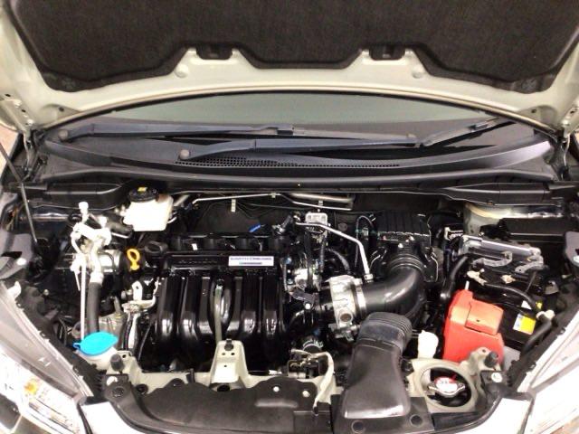 フィットハイブリッド Ｆコンフォートエディション　ＬＥＤ・フルセグ・メモリナビ・ＤＶＤ・バックカメラ・シートヒーター・ＥＴＣ　衝突軽減ブレーキ　セキュリティアラーム　サイドエアバッグ　ＵＳＢ接続　スマキー　クルーズコントロール　ＥＴＣ車載器　地デジ（20枚目）