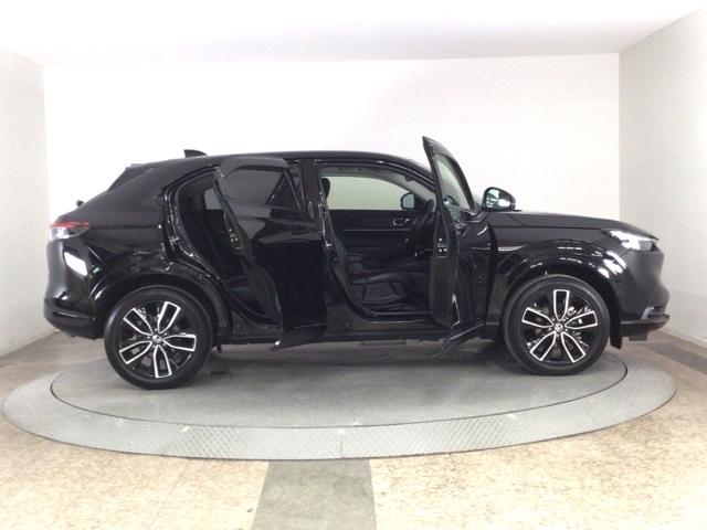 ヴェゼル ｅ：ＨＥＶＺ　ＬＥＤ・フルセグ・メモリナビ・バックカメラ・純正ＡＷ・ホンダＣＯＮＮＥＣＴ　衝突回避支援ブレーキ機能　スマキ　Ｐトランク　フルオートエアコン　エアバッグ　両席エアバック　Ｒカメ　パワーウィンドウ（32枚目）