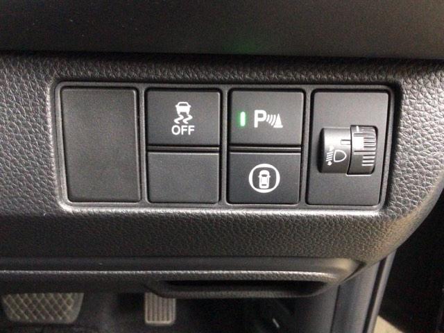 ホンダが推し進める総合先進安全装備のセンシング搭載！　衝突や斜線はみだしなどの危険が予測される時、センサーが警告。ヒューマンエラーを高度先進技術が補完してくれます。