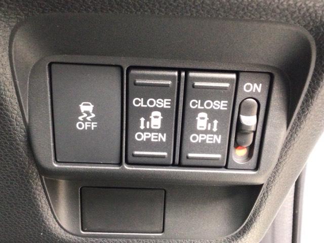 フリード エアーEX LED・フルセグ・メモリナビ・バックカメラ・純正AW・シートヒーター・ETC バックモニター 盗難防止システム 両側パワースライドドア 横滑り防止装置 クルコン ETC車載器 オートエアコン クリソナ(9枚目)