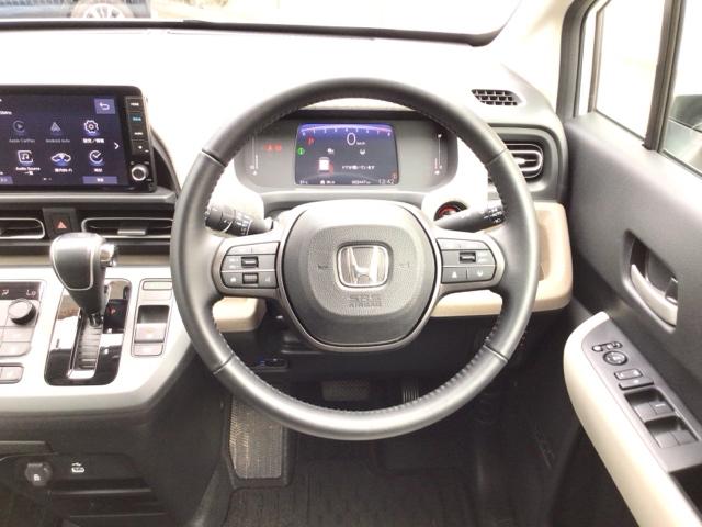 フリード エアーEX LED・フルセグ・メモリナビ・バックカメラ・純正AW・シートヒーター・ETC バックモニター 盗難防止システム 両側パワースライドドア 横滑り防止装置 クルコン ETC車載器 オートエアコン クリソナ(17枚目)