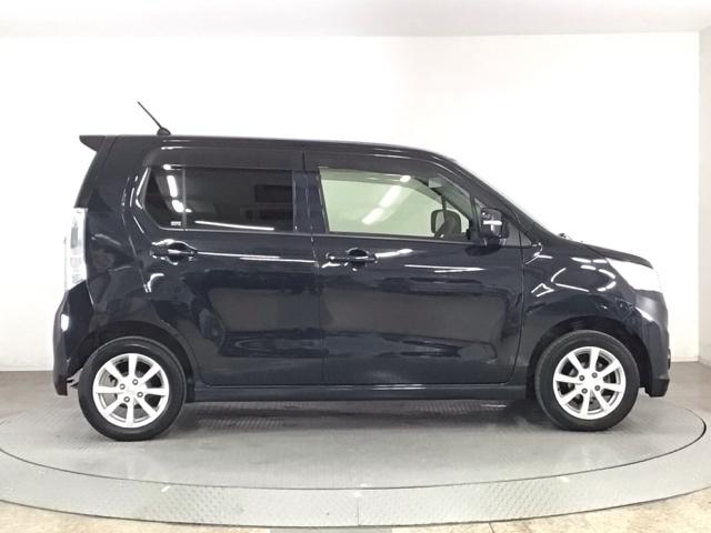 ワゴンＲスティングレー Ｘ　ＨＩＤ・ワンセグ・メモリナビ・ＤＶＤ・スマートキー・純正ＡＷ・ＥＴＣ　ナビテレビ　ＥＴＣ付　スマートキープッシュスタート　ワンセグＴＶ　ＤＶＤ再生可　ベンチ　ＡＢＳ付　運転席エアバッグ　パワステ　ＰＷ（4枚目）