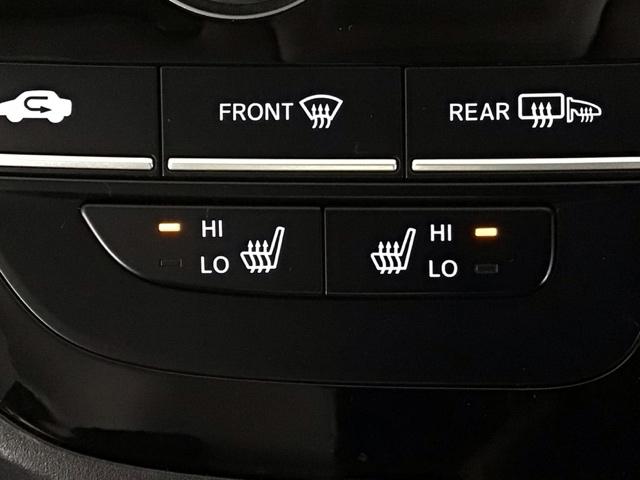 フリードハイブリッド ハイブリッド・EX LED・フルセグ・メモリナビ・バックカメラ・純正AW・シートヒーター・ETC 地デジフルセグTV シ-トヒ-タ- リヤカメラ LEDライト フルオートエアコン ABS DVD再生可 ウォークスルー(9枚目)