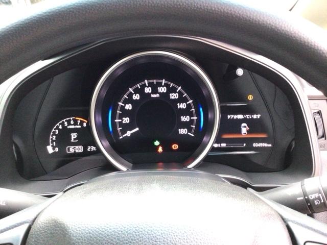 フィット １３Ｇ・Ｌホンダセンシング　ＬＥＤ・ワンセグ・メモリナビ・ＤＶＤ・バックカメラ・ＥＣＯＮスイッチ・ＥＴＣ　ＥＴＣ車載器　ＤＶＤ再生可　ナビ＆ＴＶ　サイドカーテンエアバック　ＵＳＢ　リアカメラ　エアバック　パワーウインドウ　ＶＳＡ（11枚目）