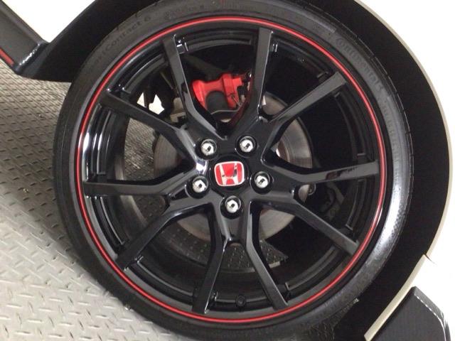 シビック タイプＲ　ＬＥＤ・フルセグ・メモリナビ・ＤＶＤ・バックカメラ・純正ＡＷ・ＥＴＣ　スマートキーシステム　リアカメラ　オートクルーズ　ＵＳＢ接続　地デジ　ＥＴＣ車載器　フルオートエアコン　盗難防止　キーフリー（12枚目）