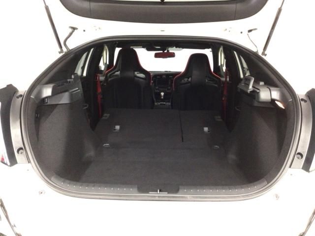 シビック タイプＲ　ＬＥＤ・フルセグ・メモリナビ・ＤＶＤ・バックカメラ・純正ＡＷ・ＥＴＣ　スマートキーシステム　リアカメラ　オートクルーズ　ＵＳＢ接続　地デジ　ＥＴＣ車載器　フルオートエアコン　盗難防止　キーフリー（22枚目）