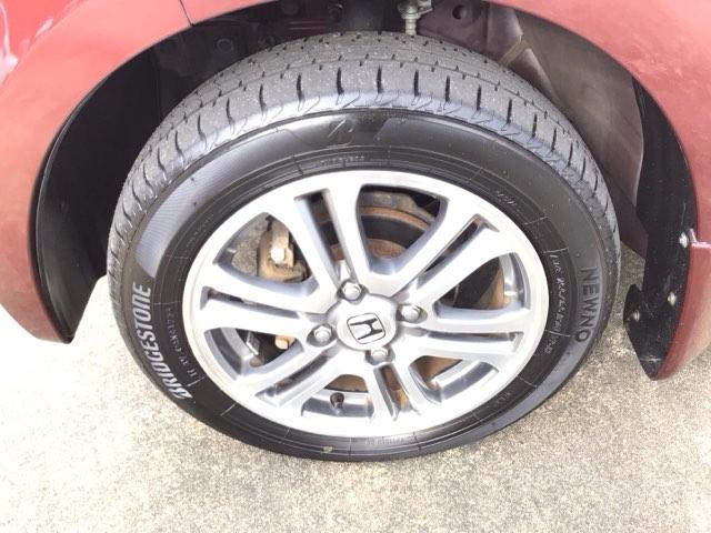 【アルミホイール】純正アルミホイール装備!足元を際立たせ、軽快な走りを演出します!印象もアップし、スタイルも引き締まります!