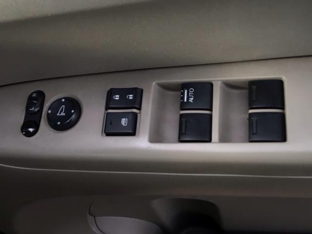 豊富に在庫を取り揃えています!軽自動車からミニバン、セダン、SUV、話題のハイブリッド車など続々入荷しております!