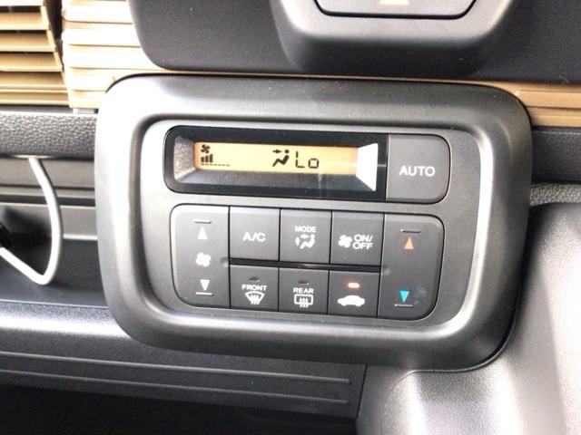 【オートエアコン】汗ばむ夏・ジメジメする梅雨時・冷え冷えする冬も快適☆♪ 簡単操作で、春夏秋冬 一年中快適です♪お好みの温度をセットするだけで、エアコンの風量などを自動でコントロールします♪☆