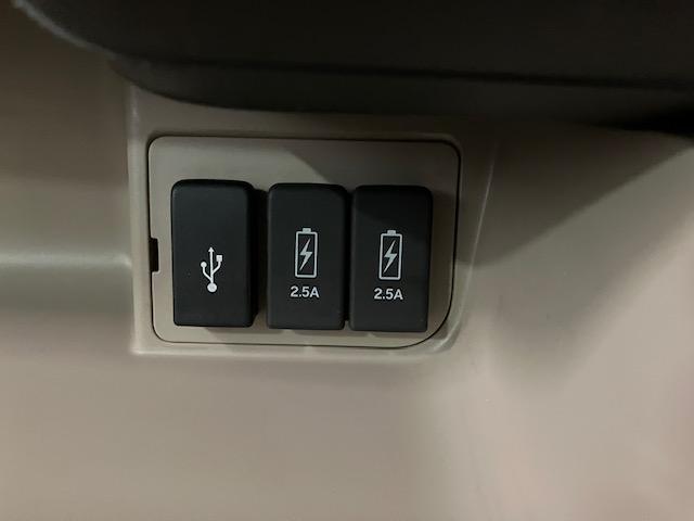 Ｎ－ＢＯＸ Ｇ・Ｌホンダセンシング　ＬＥＤ・フルセグ・メモリナビ・ＤＶＤ・バックカメラ・シートヒーター・ＥＴＣ　Ｗ電動ドア　レーダブレーキ　Ｓヒータ　Ａストップ　カーテンエアバック　ＥＳＣ　キーフリーシステム　ＬＥＤライト　フルセグ対応（9枚目）