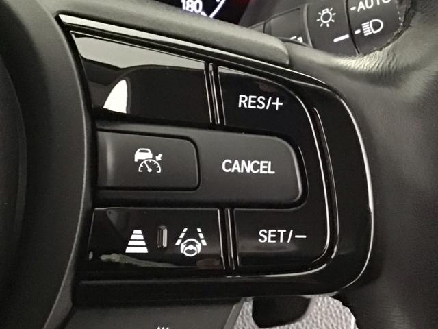 ヴェゼル ｅ：ＨＥＶＺ　ＬＥＤ・フルセグ・メモリナビ・バックカメラ・純正ＡＷ・ホンダＣＯＮＮＥＣＴ　衝突回避支援ブレーキ機能　パノラミックビューモニター　スマキ　Ｐトランク　フルオートエアコン　エアバッグ　両席エアバック（5枚目）