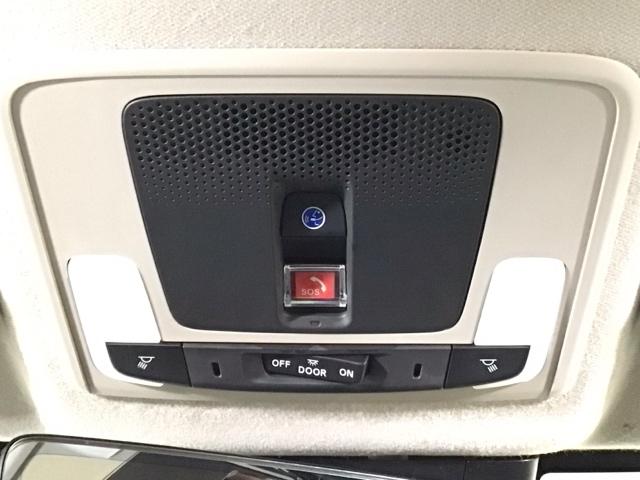 ヴェゼル ｅ：ＨＥＶＺ　ＬＥＤ・フルセグ・メモリナビ・バックカメラ・純正ＡＷ・ホンダＣＯＮＮＥＣＴ　衝突回避支援ブレーキ機能　パノラミックビューモニター　スマキ　Ｐトランク　フルオートエアコン　エアバッグ　両席エアバック（9枚目）