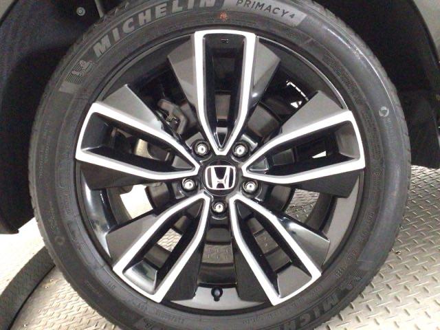 ヴェゼル ｅ：ＨＥＶＺ　ＬＥＤ・フルセグ・メモリナビ・バックカメラ・純正ＡＷ・ホンダＣＯＮＮＥＣＴ　衝突回避支援ブレーキ機能　パノラミックビューモニター　スマキ　Ｐトランク　フルオートエアコン　エアバッグ　両席エアバック（12枚目）