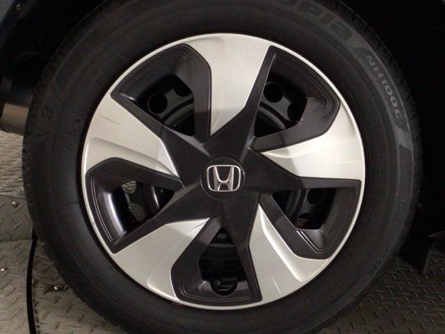 フィットハイブリッド Ｌパッケージ　ＬＥＤ・フルセグ・メモリナビ・ＤＶＤ・バックカメラ・ＥＣＯＮスイッチ・ＥＴＣ　ナビ＆ＴＶ　地デジフルセグＴＶ　サイドエアバック　ＤＶＤ再生　オートクルーズコントロール　イモビライザー　ＥＳＣ　ＡＢＳ（22枚目）