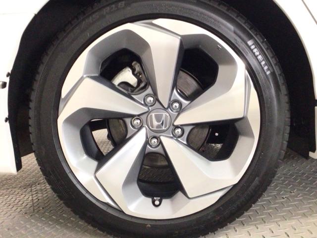 アコード ＥＸ　ＬＥＤ・フルセグ・メモリナビ・サンルーフ・純正ＡＷ・シートヒーター・ＥＴＣ　カーテンエアバッグ　イモビ　追突軽減ブレーキ　オートエアコン　ＬＥＤヘッドライト　パワ－シ－ト　横滑り防止装置　スマキー（12枚目）