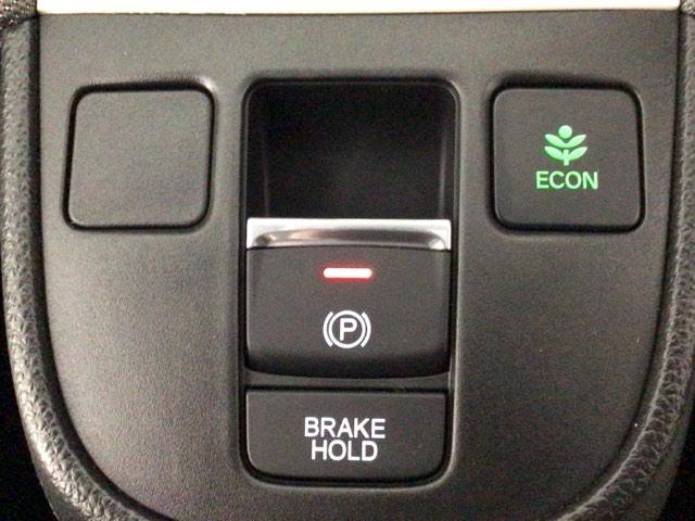 フィット ｅ：ＨＥＶクロスター　ＬＥＤ・フルセグ・メモリナビ・バックカメラ・純正ＡＷ・ホンダＣＯＮＮＥＣＴ　衝突回避システム　フルオートエアコン　前後センサー　ＬＥＤランプ　エアバッグ　サイドエアバック　地デジ　ＶＳＡ　ＥＴＣ（10枚目）