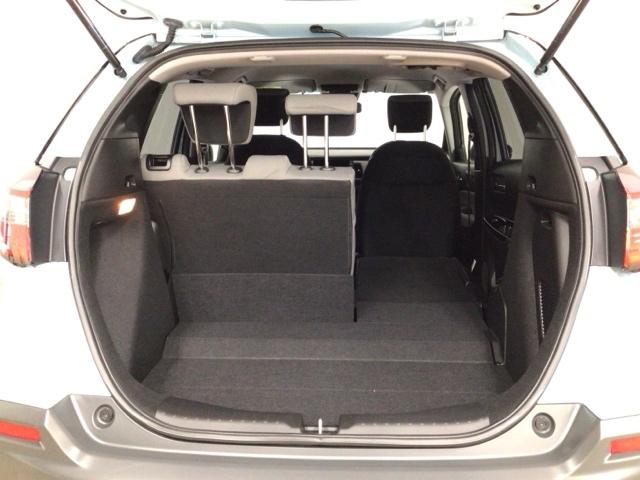 フィット ｅ：ＨＥＶクロスター　ＬＥＤ・フルセグ・メモリナビ・バックカメラ・純正ＡＷ・ホンダＣＯＮＮＥＣＴ　衝突回避システム　フルオートエアコン　前後センサー　ＬＥＤランプ　エアバッグ　サイドエアバック　地デジ　ＶＳＡ　ＥＴＣ（13枚目）