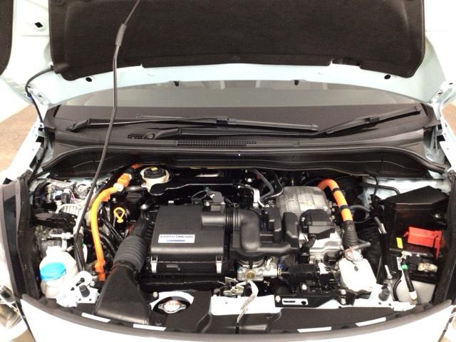 フィット ｅ：ＨＥＶクロスター　ＬＥＤ・フルセグ・メモリナビ・バックカメラ・純正ＡＷ・ホンダＣＯＮＮＥＣＴ　衝突回避システム　フルオートエアコン　前後センサー　ＬＥＤランプ　エアバッグ　サイドエアバック　地デジ　ＶＳＡ　ＥＴＣ（20枚目）