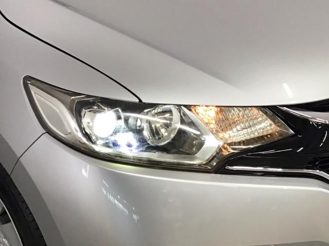 フィット 13G・Lパッケージファインエディション LED・フルセグ・メモリナビ・DVD・バックカメラ・ECONスイッチ・ETC LEDヘットライト クルコン Aストップ Bモニター サイドカーテンエアバック キーレス パワーウインドウ 横滑り防止装置(3枚目)