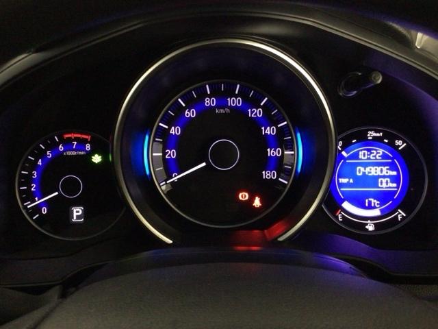 フィット 13G・Lパッケージファインエディション LED・フルセグ・メモリナビ・DVD・バックカメラ・ECONスイッチ・ETC LEDヘットライト クルコン Aストップ Bモニター サイドカーテンエアバック キーレス パワーウインドウ 横滑り防止装置(12枚目)