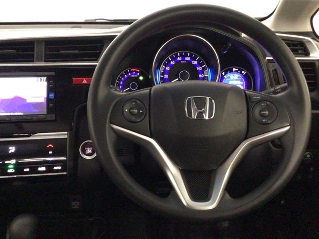 フィット 13G・Lパッケージファインエディション LED・フルセグ・メモリナビ・DVD・バックカメラ・ECONスイッチ・ETC LEDヘットライト クルコン Aストップ Bモニター サイドカーテンエアバック キーレス パワーウインドウ 横滑り防止装置(17枚目)