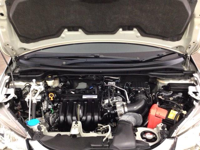 フィット 13G・Lパッケージファインエディション LED・フルセグ・メモリナビ・DVD・バックカメラ・ECONスイッチ・ETC LEDヘットライト クルコン Aストップ Bモニター サイドカーテンエアバック キーレス パワーウインドウ 横滑り防止装置(20枚目)