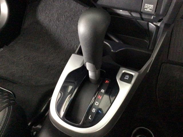 フィット 13G・Lパッケージファインエディション LED・フルセグ・メモリナビ・DVD・バックカメラ・ECONスイッチ・ETC LEDヘットライト クルコン Aストップ Bモニター サイドカーテンエアバック キーレス パワーウインドウ 横滑り防止装置(24枚目)