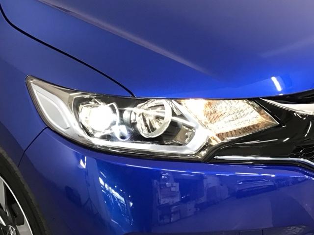 フィットハイブリッド Lパッケージ LED・フルセグ・メモリナビ・DVD・バックカメラ・ECONスイッチ・ETC ナビ&TV 地デジフルセグTV サイドエアバック DVD再生 オートクルーズコントロール イモビライザー ESC ABS(3枚目)