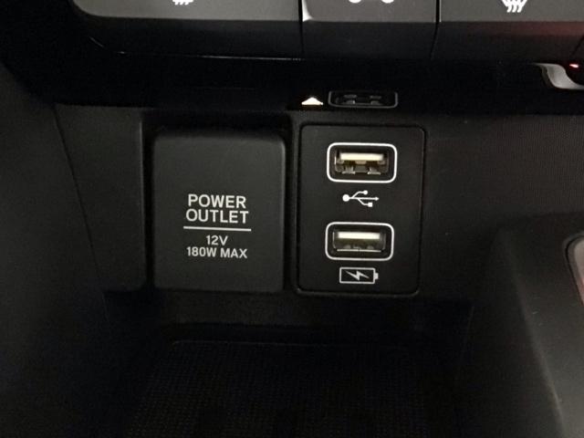 【ＵＳＢポート】ＵＳＢポートも装備されています、スマートフォンの充電やオーディオに連携も可能です、今や欠かせない装備の一つです！