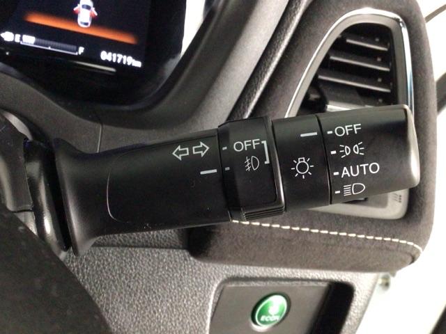 ヴェゼル RS・ホンダセンシング LED・フルセグ・メモリナビ・バックカメラ・シートヒーター・純正AW・ETC 盗難防止 バックモニター サイドエアバック スマ-トキ- LEDライト 地デジTV フルオートエアコン DVD ナビ&TV(11枚目)