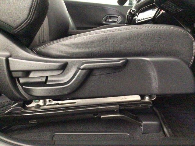 ヴェゼル RS・ホンダセンシング LED・フルセグ・メモリナビ・バックカメラ・シートヒーター・純正AW・ETC 盗難防止 バックモニター サイドエアバック スマ-トキ- LEDライト 地デジTV フルオートエアコン DVD ナビ&TV(21枚目)