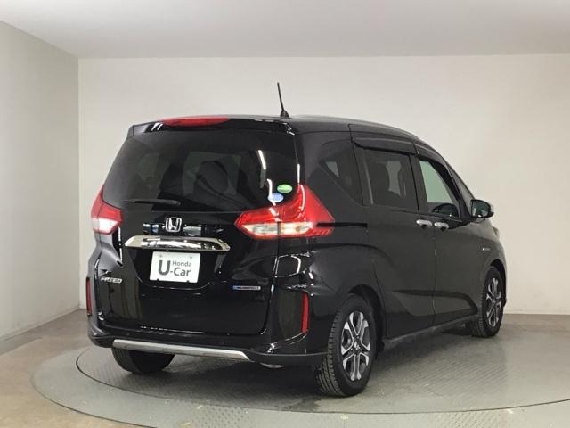 フリードハイブリッド ハイブリッド・クロスターホンダセンシング LED・フルセグ・メモリナビ・バックカメラ・シートヒーター・両側電動ドア・ETC 両側Pスライドドア USB オートクルーズコントロール DVD再生可能 LEDライト ABS 盗難防止 シ-トヒ-タ-(4枚目)