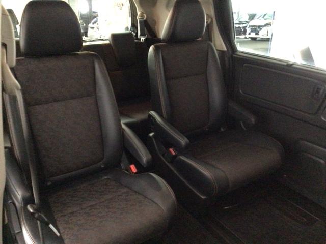 フリードハイブリッド ハイブリッド・クロスターホンダセンシング LED・フルセグ・メモリナビ・バックカメラ・シートヒーター・両側電動ドア・ETC 両側Pスライドドア USB オートクルーズコントロール DVD再生可能 LEDライト ABS 盗難防止 シ-トヒ-タ-(14枚目)