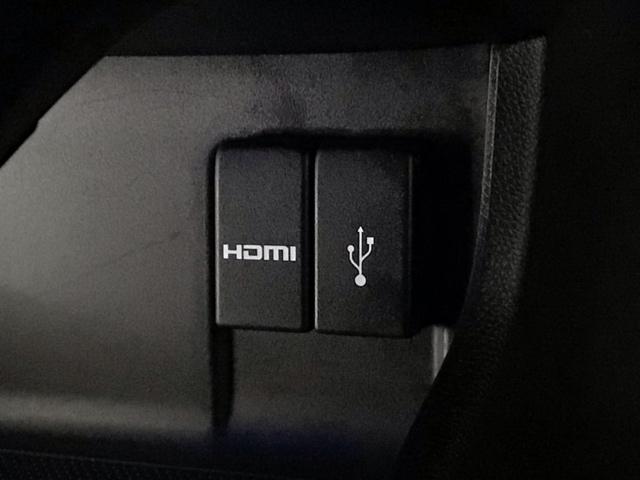 シャトル ハイブリッドZ LED・フルセグ・メモリナビ・バックカメラ・純正AW・シートヒーター・ETC 衝突被害軽減ブレーキ USB接続 クルーズC VSA フルセグ地デジTV シートH リアカメラ キーフリ LEDライト(8枚目)