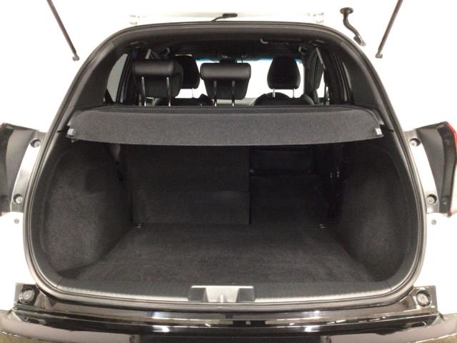 様々なパターンにアレンジができるラゲッジスペース♪お荷物の大きさや量・状況に合わせてアレンジできますので、とっても使い勝手良好ですよ♪タップリ積んで、楽しいお出かけを♪